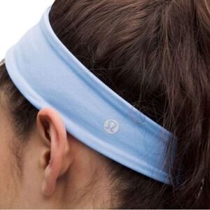 Lululemon Womens Luxtreme Training Headband Pool Party